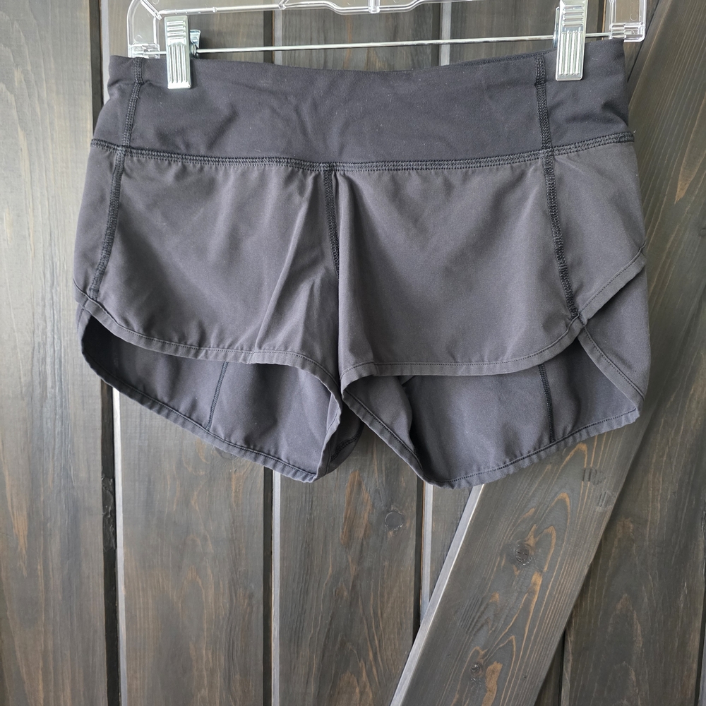 lululemon athletica Low Rise Black Athletic Shorts 2.5"